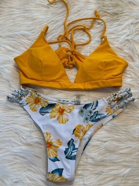 ZAFUL Bikini Yellow Lace-Up Top & White Tropical Braided Bottoms Size 6